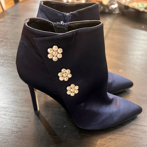 Neiman Marcus heels - Picture 2 of 3